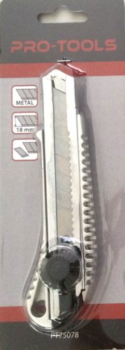 Tapétavágó kés Pro-Tools 18mm fémházas CSAVARÓS